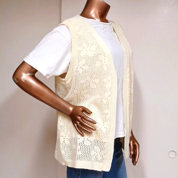 Grannycore Improved Living Floral Sweater Vest - Picture 2 of 4